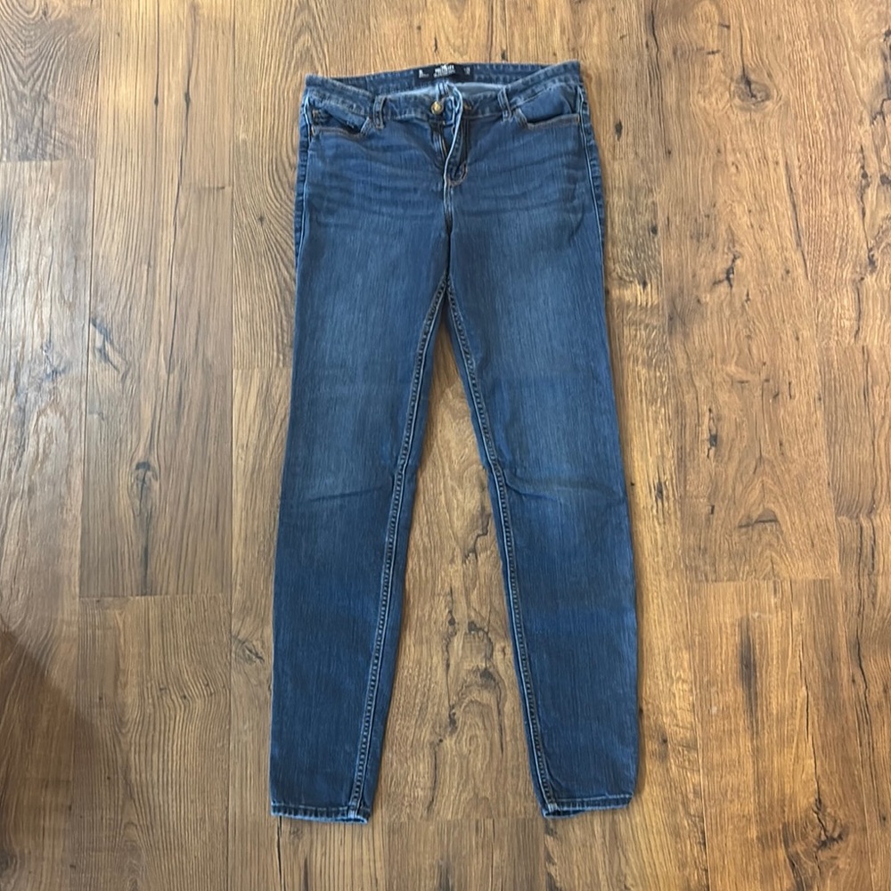 Hollister Mid Rise Super Skinny Stretch Jeans 9L